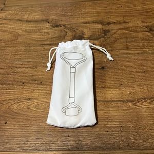 ☀️ 3 for $10- Facial roller